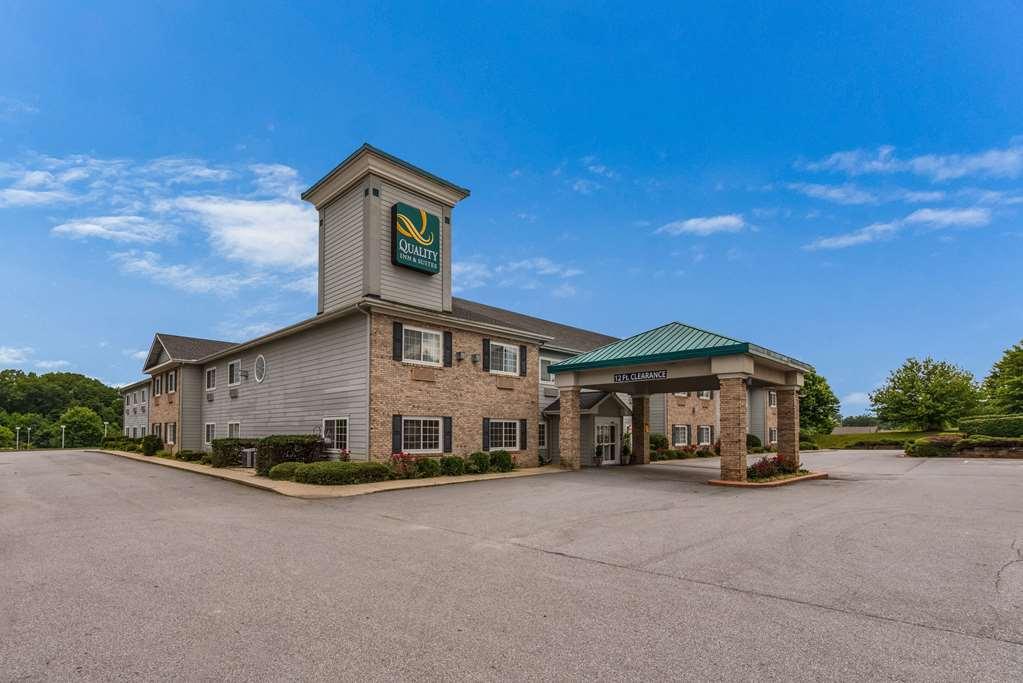 Quality Inn & Suites Hendersonville - Flat Rock Exterior foto