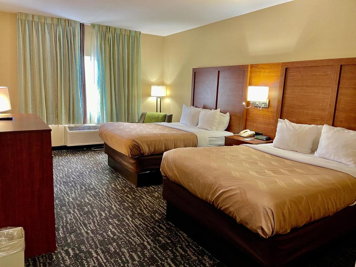 Quality Inn & Suites Hendersonville - Flat Rock Exterior foto