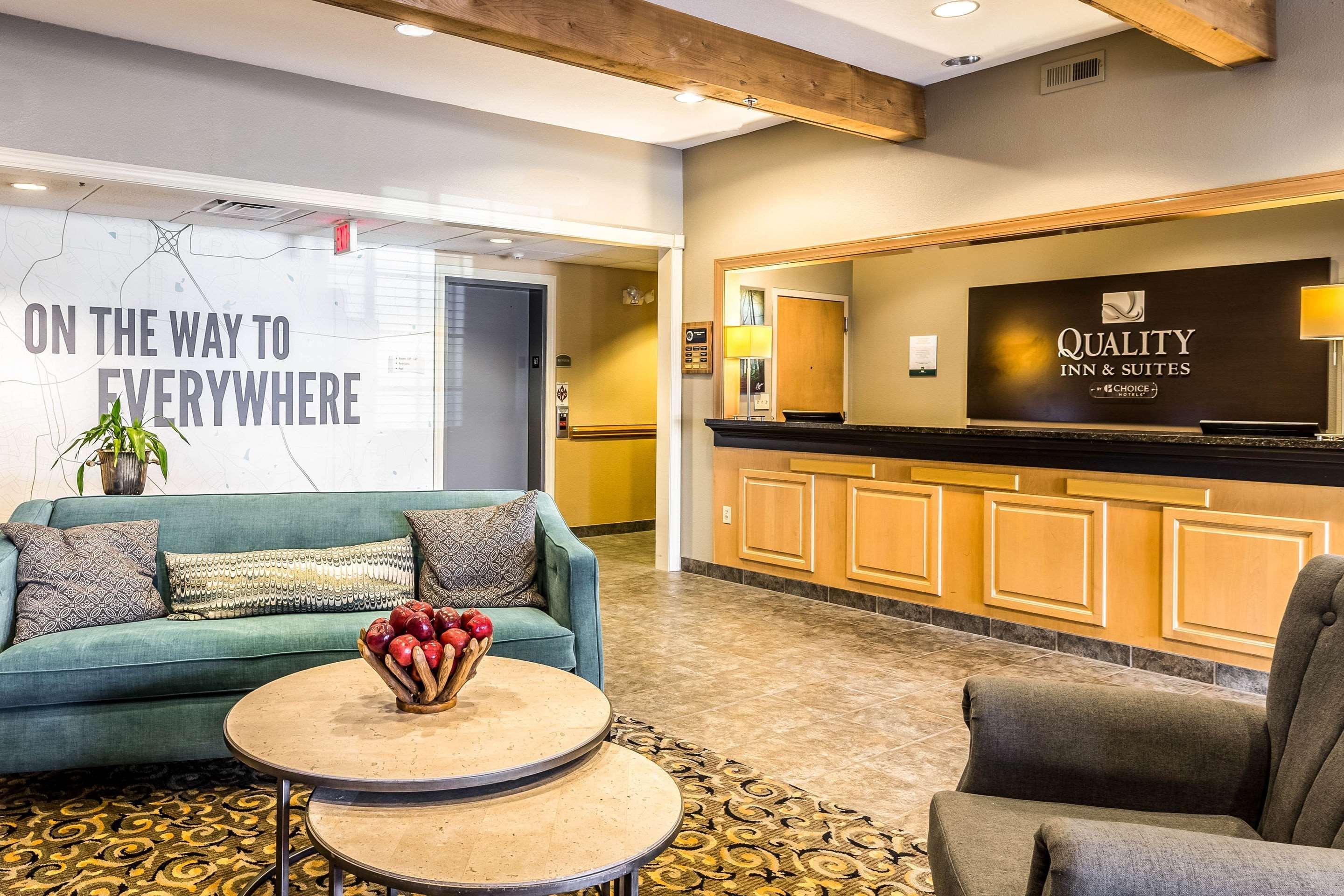 Quality Inn & Suites Hendersonville - Flat Rock Exterior foto